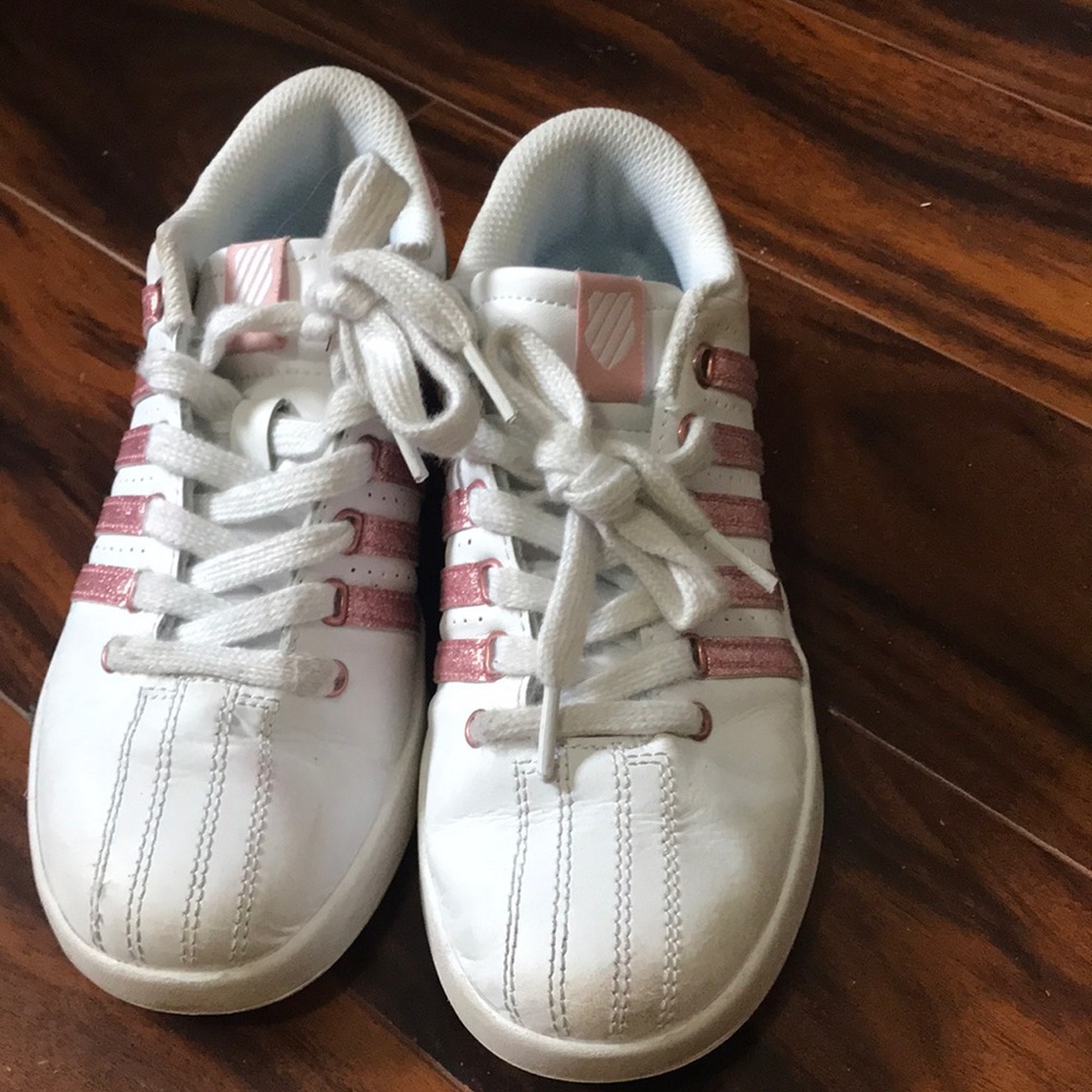 Kswiss tennis shoes